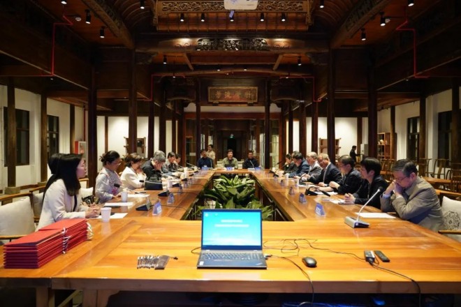 P1.jpg